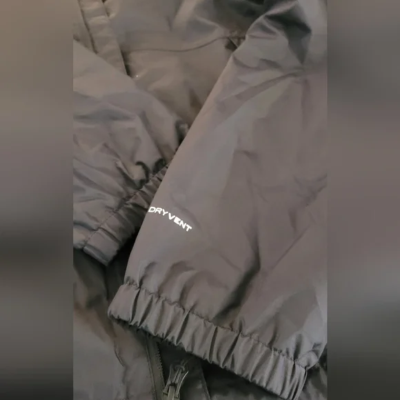 The North Face Men's Black Jacket - Picture 7 of 8